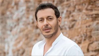 نجاح عملية والد مصطفى شعبان.. وشكر خاص لوزارة الصحة