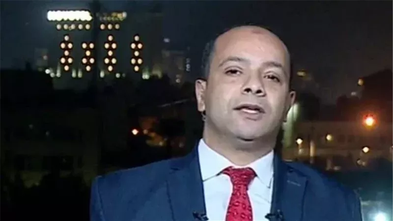 عمرو حسين الكاتب