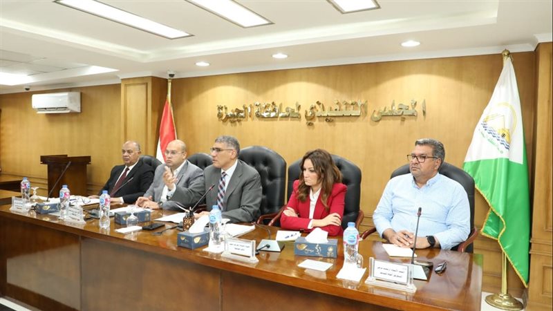 محافظ الجيزة خلال