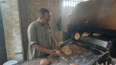 تحرير7 محاضر متنوعة في حملة تموينية على المخابز بقنا|صور