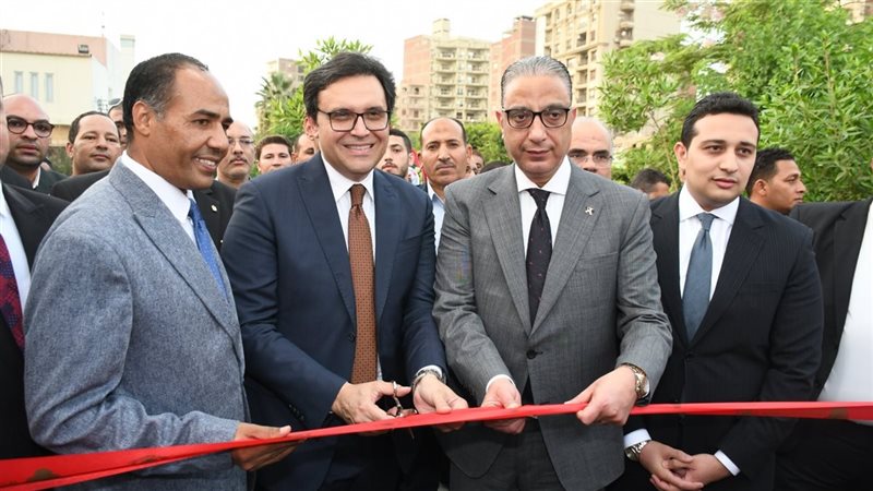 وزيرالثقافة ومحافظ