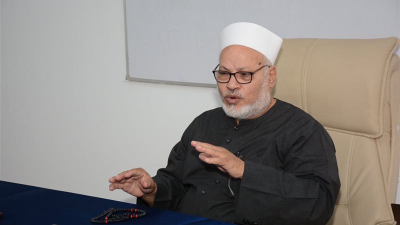 الدكتور إبراهيم الهدهد