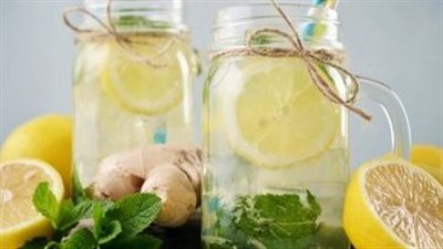 انتعاش طبيعي في خمس خطوات.. طريقة سهلة لتحضير ليموناتة صيفية