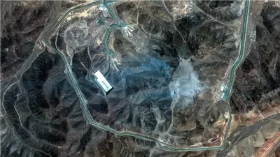 عراقجي: القصف الأمريكي ألحق أضرارا بالغة بموقع فوردو النووي الإيراني