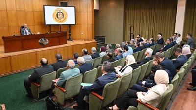 إعادة تشغيل خطوط إنتاج الأسمنت المتوقفة خلال شهر لضمان تلبية السوق المحلي