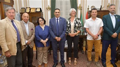 الكليات المركزية الفرنسية تتطلع لتوسيع التعاون الأكاديمي مع جامعة القاهرة