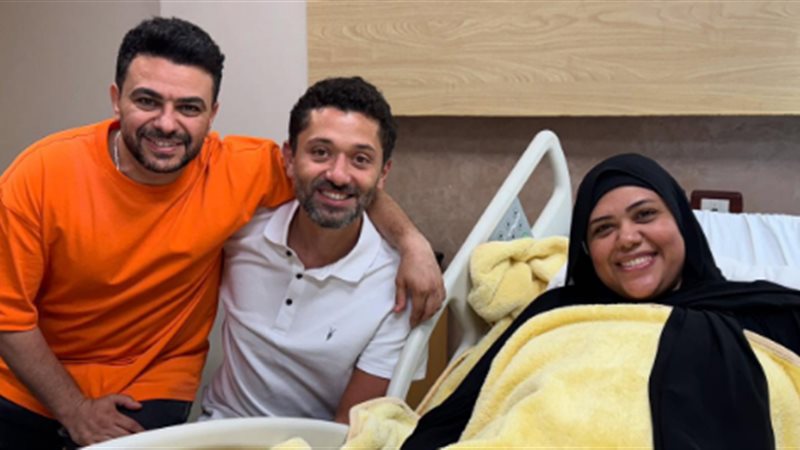 كريم الحسيني وزوجته