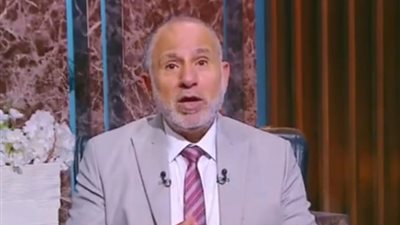 كيف تتغلب على التفكير المستمر قبل النوم؟.. نصائح من أستاذ الطب النفسي