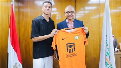 أشرف نصار: الأهلي لم يتفاوض معنا لضم محمود الجزار واللاعب لن يرحل 