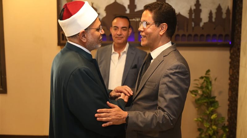 لقاء الدكتور سلامة