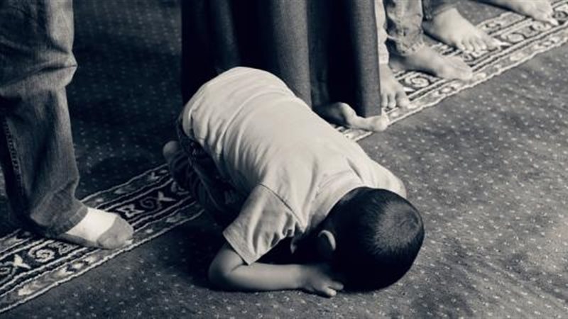 صلاة الصبيان في الصف
