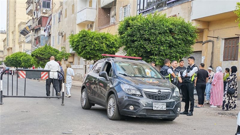 رجال الشرطة بمحيط