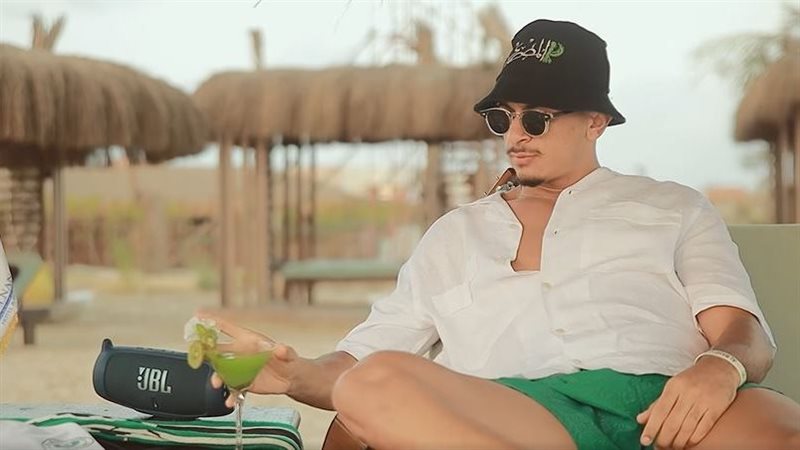 عمر الساعي المنتقل
