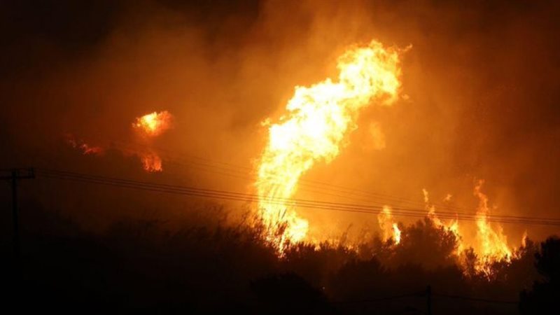 حريق جزيرة كريت اليونانية