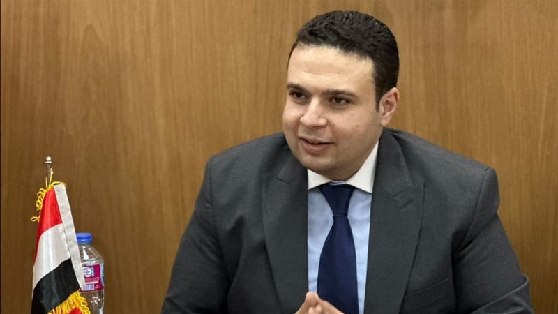 عبد المنعم إمام