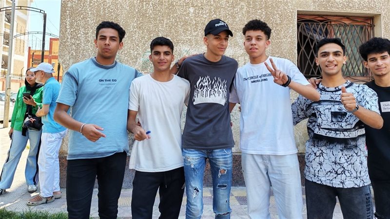 طلاب الثانوية العامة