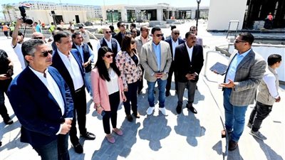 وزيرا الإسكان والزراعة يتفقدان محطة تجارب لتحلية مياه البحر بالعلمين الجديدة