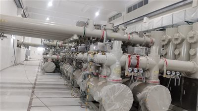 الكهرباء تطلق التيار بمحطة