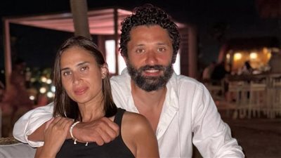 بعد أنباء إنفصالهما.. أم أولاد كريم محمود عبدالعزيز تدخل عالم الموضة