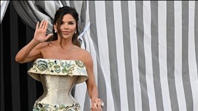 لغز فستان لورين سانشيز المفقود بعد زفافها الأسطوري بإيطاليا من جيف بيزوس