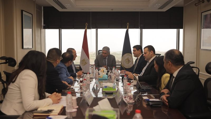 وزير السياحة