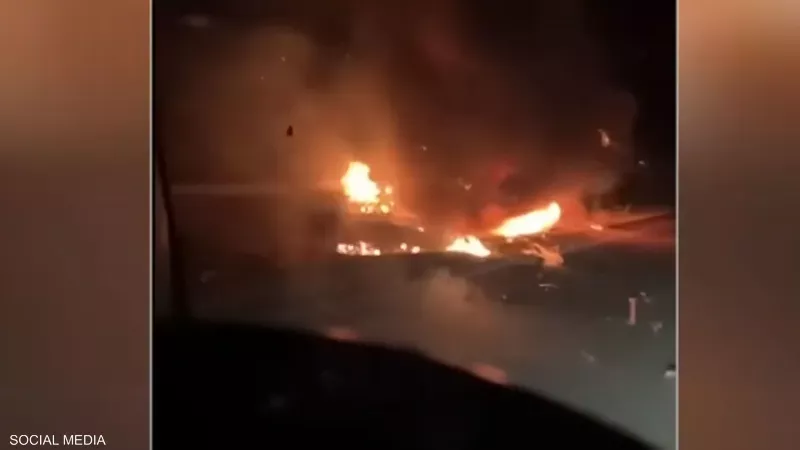 لحظة احتراق سيارة