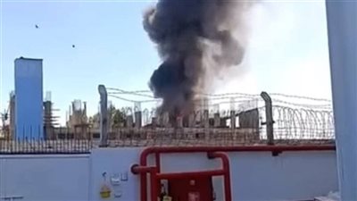 اندلاع حريق هائل بمصنع أقمشة في المنطقة الصناعية الثانية بالعاشر من رمضان