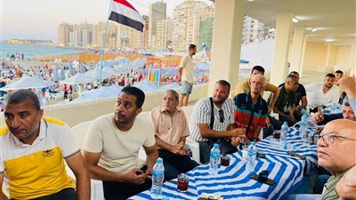 بسبب النزول الليلي للبحر.. غرامات علي مستأجري  3 شواطئ بالإسكندرية 