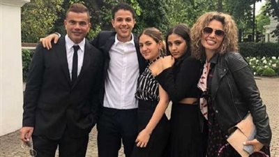 ورثة الأضواء.. أبناء الهضبة عمرو دياب بين النقد والنجاح