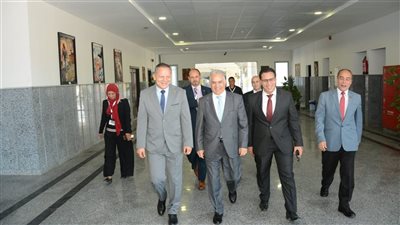 رئيس جامعة دمياط يستقبل وزير الآثار الأسبق خلال انعقاد لجنة قطاع الآثار