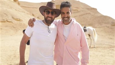 أحمد السقا بسخرية: أحمد فهمي مش محتاج زوجة.. ده محتاج أم!