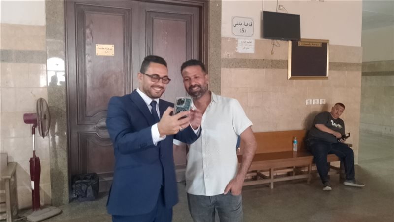 سيلفي المرشحين للشيوخ