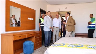 محافظ دمياط ووزير قطاع الأعمال العام يتفقدان المشروعات الفندقية برأس البر
