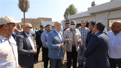 محافظ الجيزة يتفقد محطة المناولة الوسيطة لتجميع المخلفات بمنطقة البراجيل 