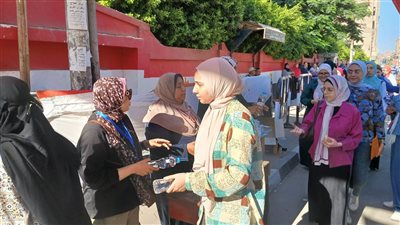 “سهل بس عايز تركيز”.. طلاب الثانوية بالإسماعيلية يعلقون على امتحان الرياضيات  