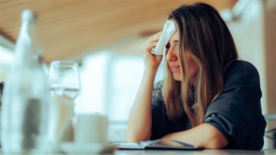 من الإرهاق المزمن إلى ألم المفاصل.. إشارات تُنذر بخلل داخلي صامت