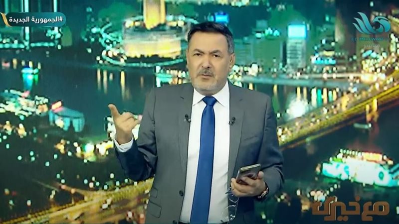 الإعلامي خيري رمضان