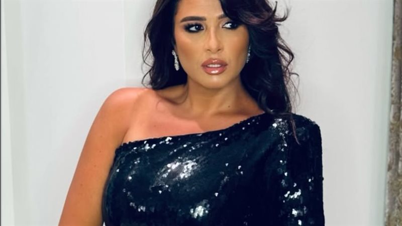 ياسمين عبدالعزيز