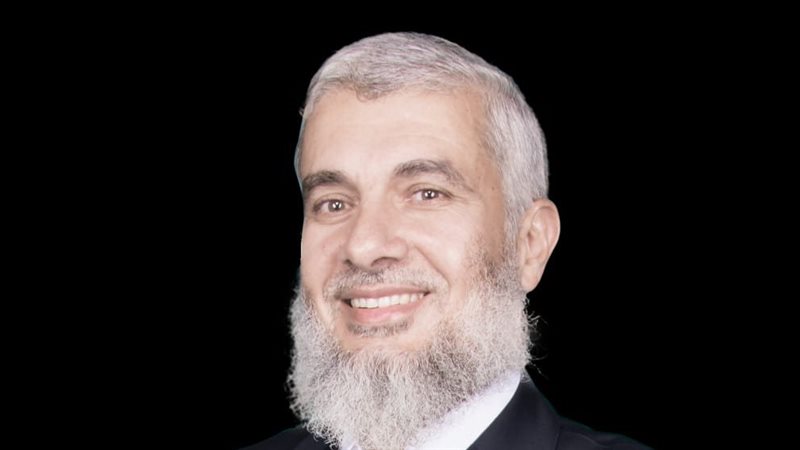  السيد مصطفى خليفة،