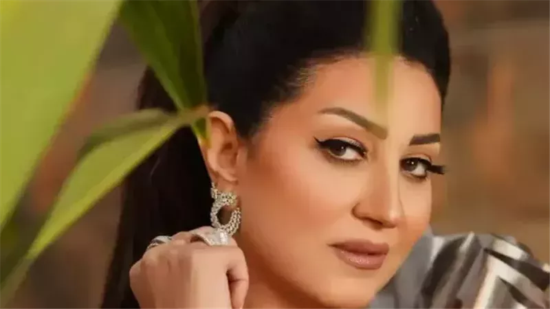 وفاء عامر