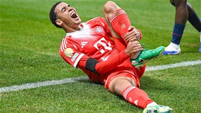 خلع وكسر.. بايرن ميونخ يعلن التشخيص النهائي لإصابة موسيالا ومدة غيابه