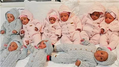 أول تسع توائم  في العالم يشاركون صورهم النادرة بعد 4 سنوات من ولادتهم المعجزة