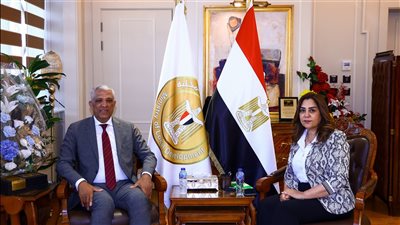 منال عوض: نعمل على تطوير منظومة العمل المحلي وتحسين خدمات المواطنين