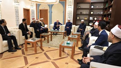 مفتي الجمهورية يستقبل وفدًا فلسطينيًّا برئاسة الدكتور محمود الهباش 