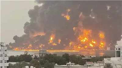 جيش الاحتلال يقصف ميناء الحديدة باليمن.. ودفاعات الحوثي تتصدى لها 