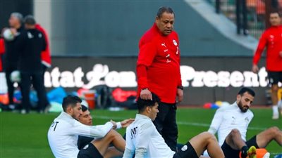 ضياء السيد : أتمنى بقاء وسام أبو علي في النادي الأهلي