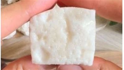 أخصائية تغذية تعطي وصفة طبيعية ..مارشميلو علاجي لطقطقة الركبة وألم الظهر!