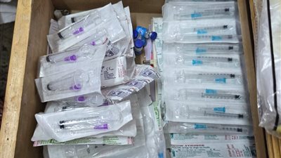 «الصحة»: إغلاق منشأتين طبيتين غير مرخصتين في الجيزة وسوهاج