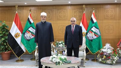 مفتي الجمهورية يهنئ رئيس هيئة قضايا الدولة بتوليه المنصب رسميًّا 