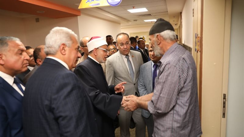 قيادات الأزهر مع
